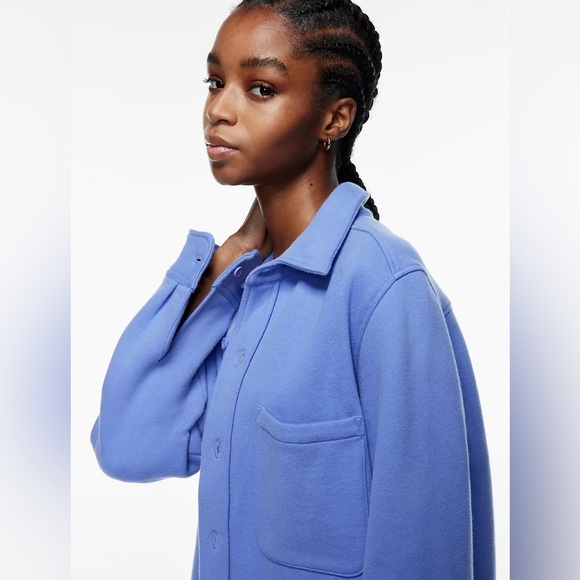 NWT Aritzia TNA cozy fleece boyfriend shirt playful purple - Picture 2 of 13